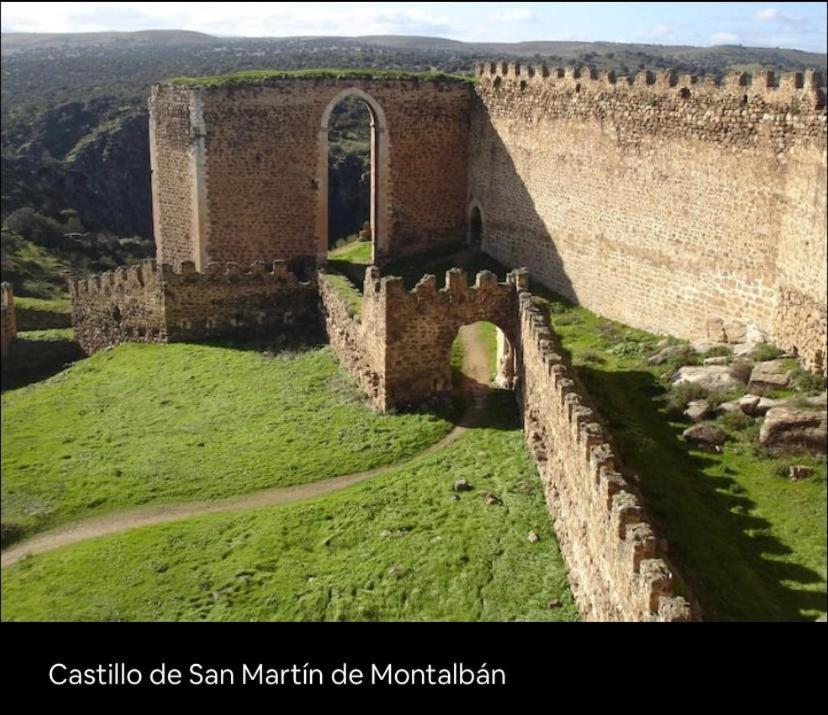 Casa Rosales Toledo A 10 Minutos De Puy Du Fou Villa Polan Exterior photo